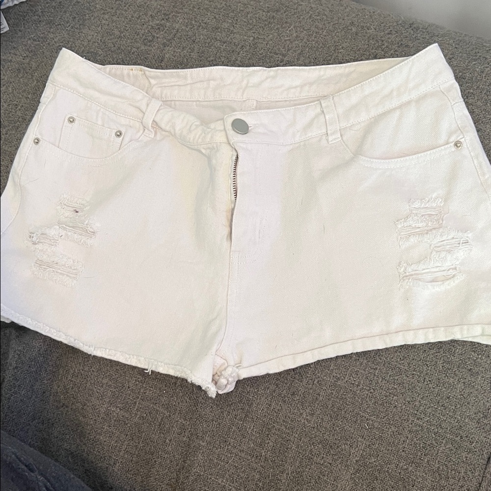 Stylish White Denim Shorts